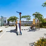 Vivi Homes - Golden Horizon Sauna, Pool, Gym&beach Apartment *