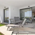 Vivi Homes - Golden Horizon Sauna, Pool, Gym&beach Apartment