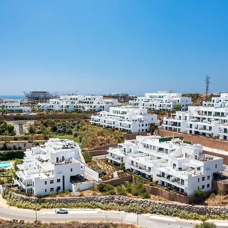 Vivi Homes - Golden Horizon Sauna, Pool, Gym & Apartment *