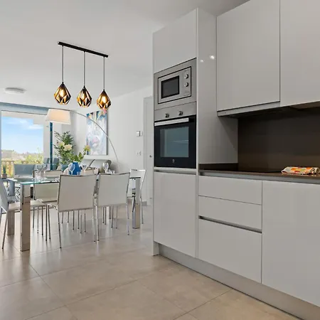 Vivi Homes - Golden Horizon Sauna, Pool, Gym & *