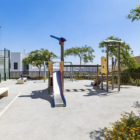 Apartment Vivi Homes - Golden Horizon Sauna, Pool, Gym &